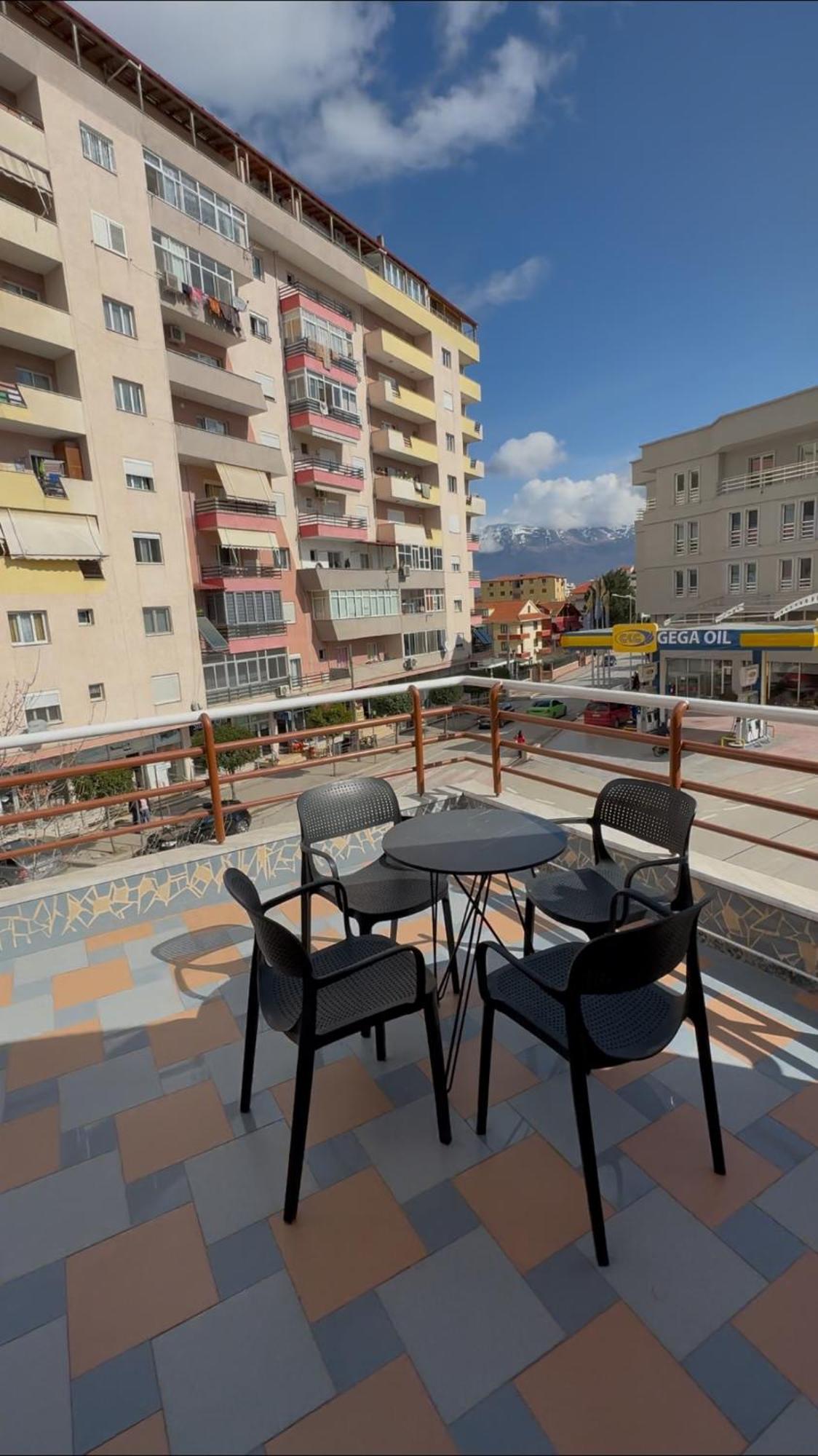 Vila Topciu Pogradec Exterior photo