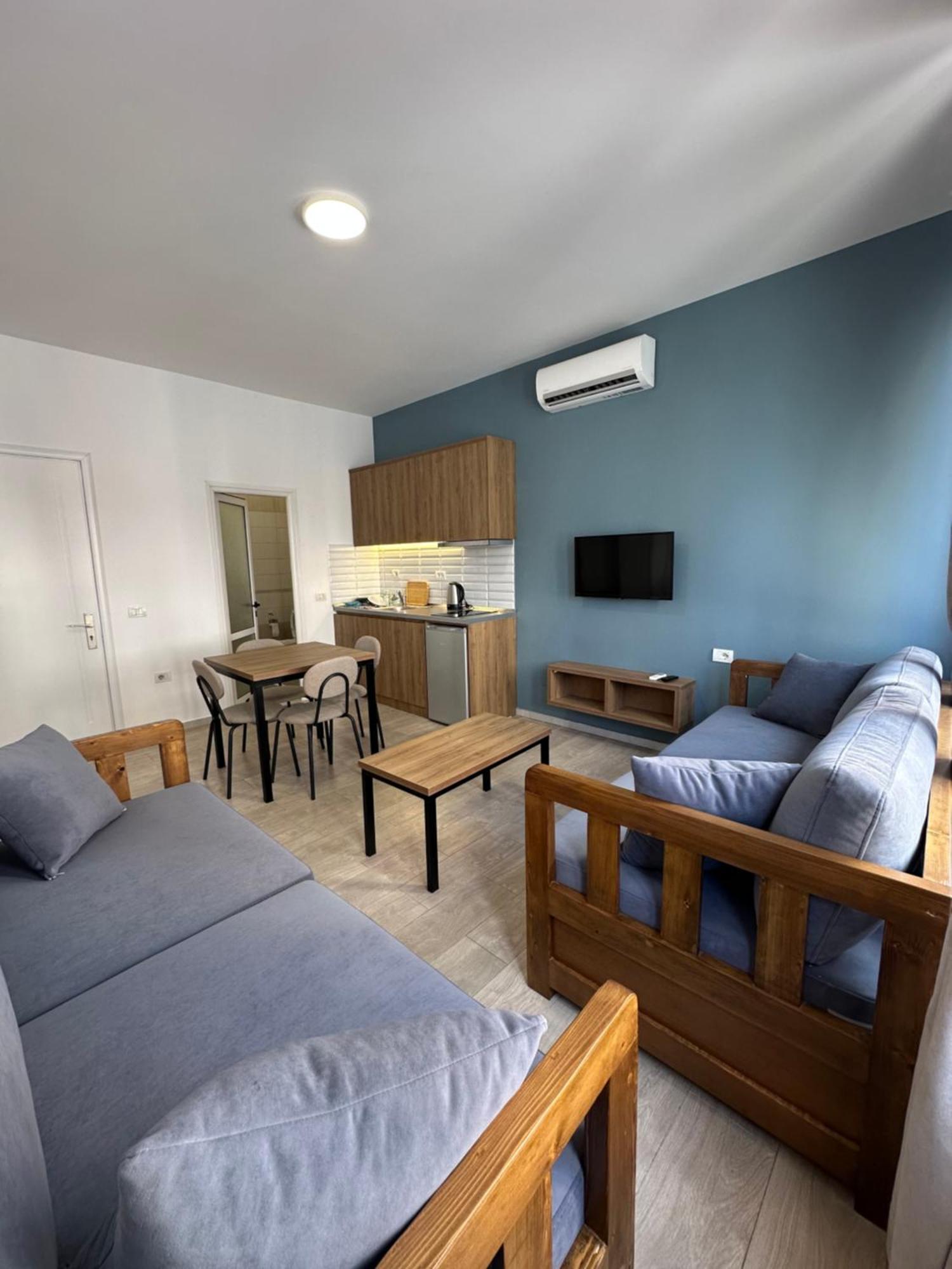 Vila Topciu Pogradec Exterior photo